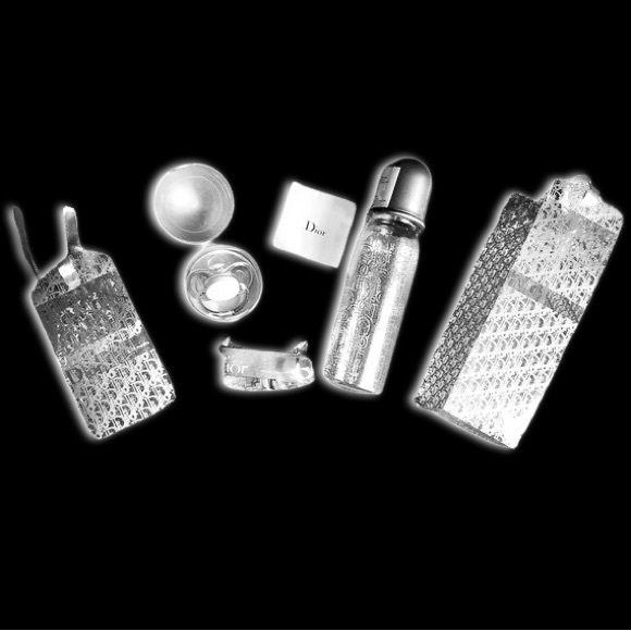 Baby Dior Limited Edition Baby Couture Jacquard Trotter Baby Bottle - Picture 4 of 17